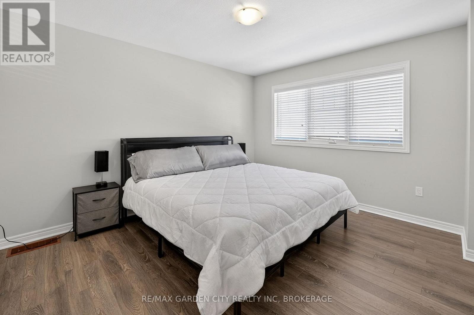 4 Riley Avenue, Pelham (Fonthill), Ontario  L0S 1E6 - Photo 32 - X12832542