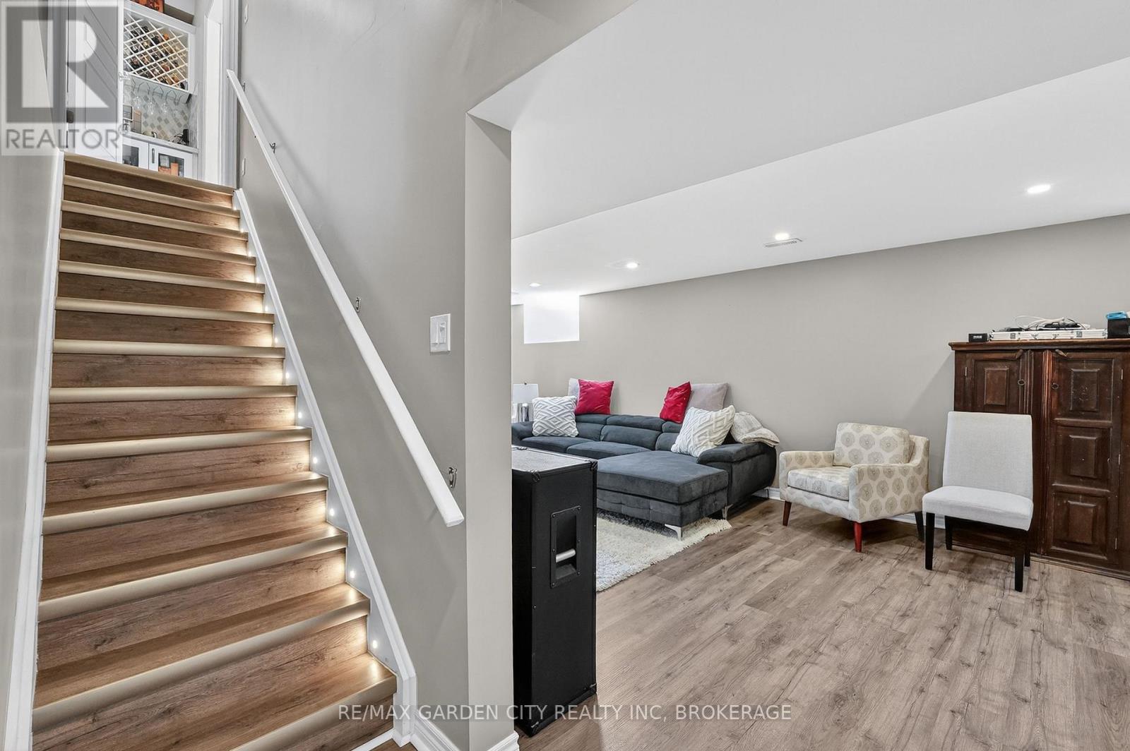 4 Riley Avenue, Pelham (Fonthill), Ontario  L0S 1E6 - Photo 36 - X12832542