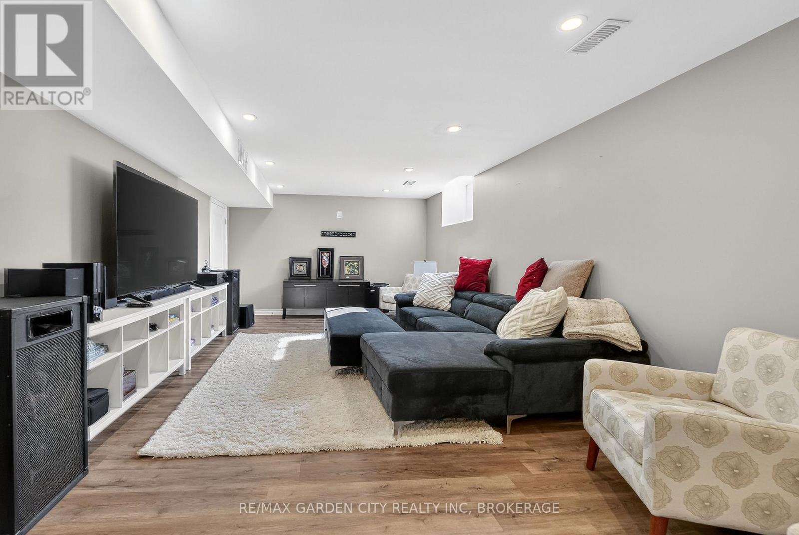 4 Riley Avenue, Pelham (Fonthill), Ontario  L0S 1E6 - Photo 38 - X12832542