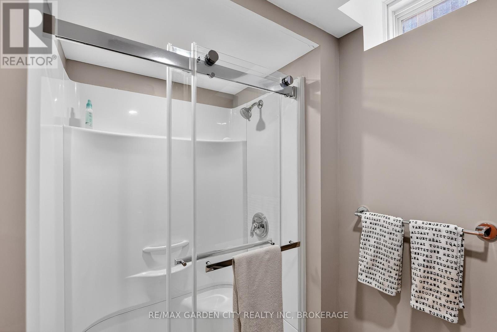 4 Riley Avenue, Pelham (Fonthill), Ontario  L0S 1E6 - Photo 42 - X12832542