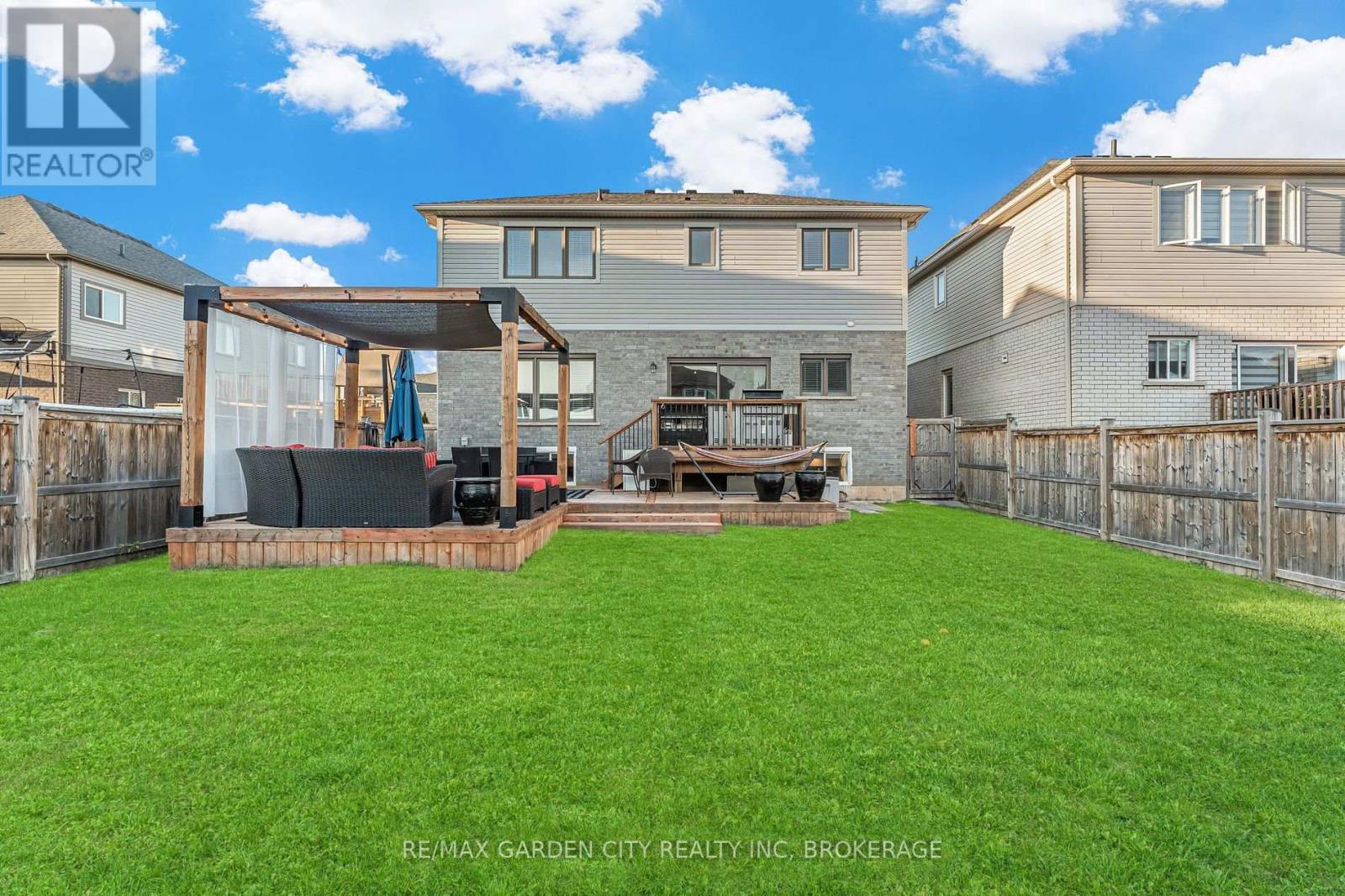 4 Riley Avenue, Pelham (Fonthill), Ontario  L0S 1E6 - Photo 49 - X12832542