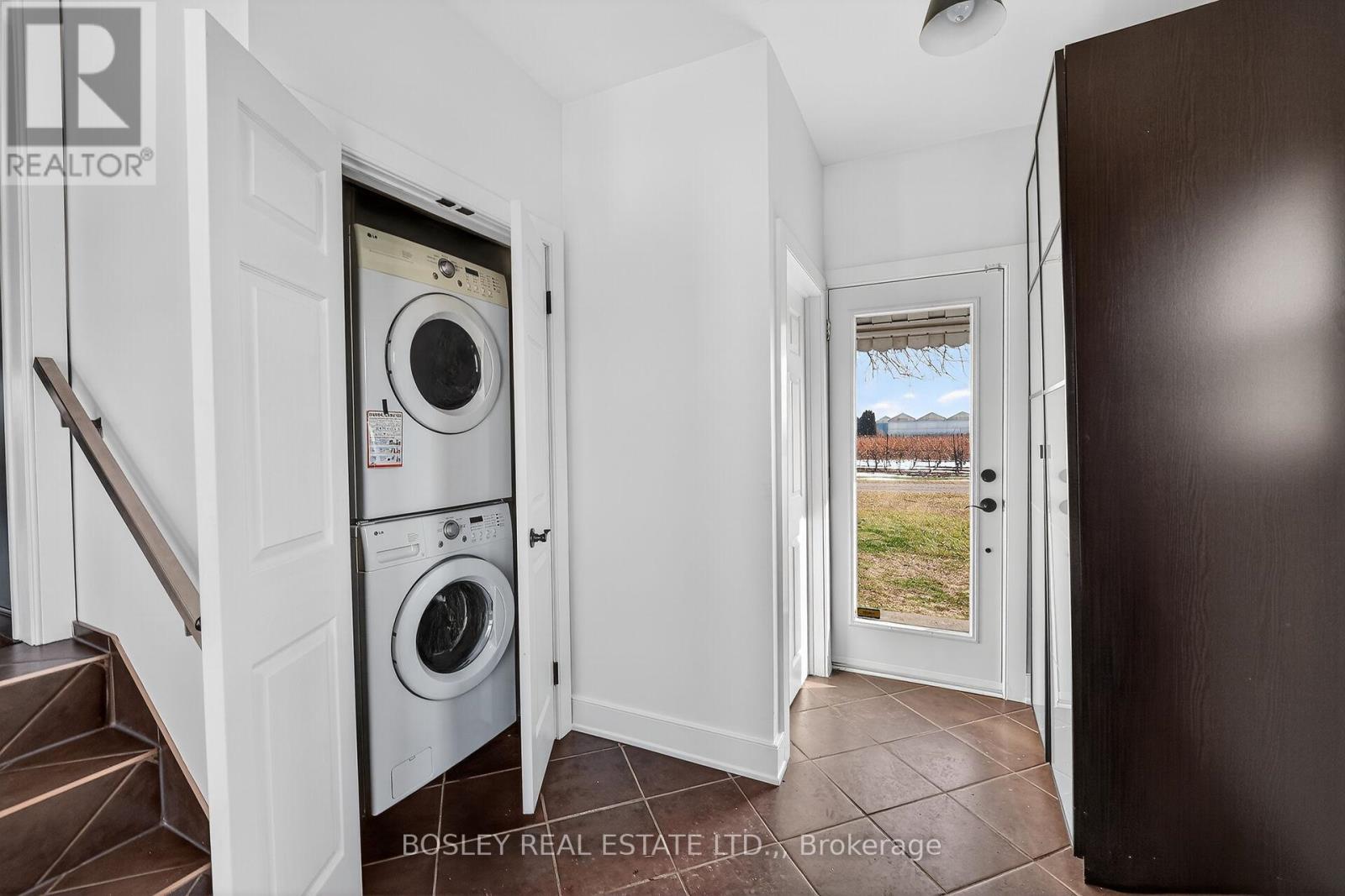 765 Lakeshore Road, Niagara-On-The-Lake (Lakeshore), Ontario  L0S 1J0 - Photo 15 - X12832554