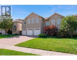 19 RISEBROUGH AVENUE, Toronto, Ontario