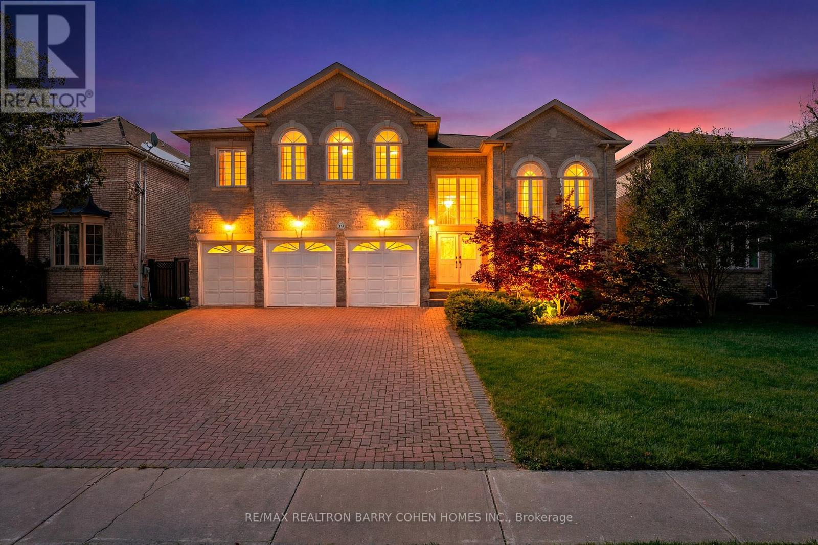 19 Risebrough Avenue, Toronto (Willowdale East), Ontario  M2M 2E2 - Photo 2 - C12820426