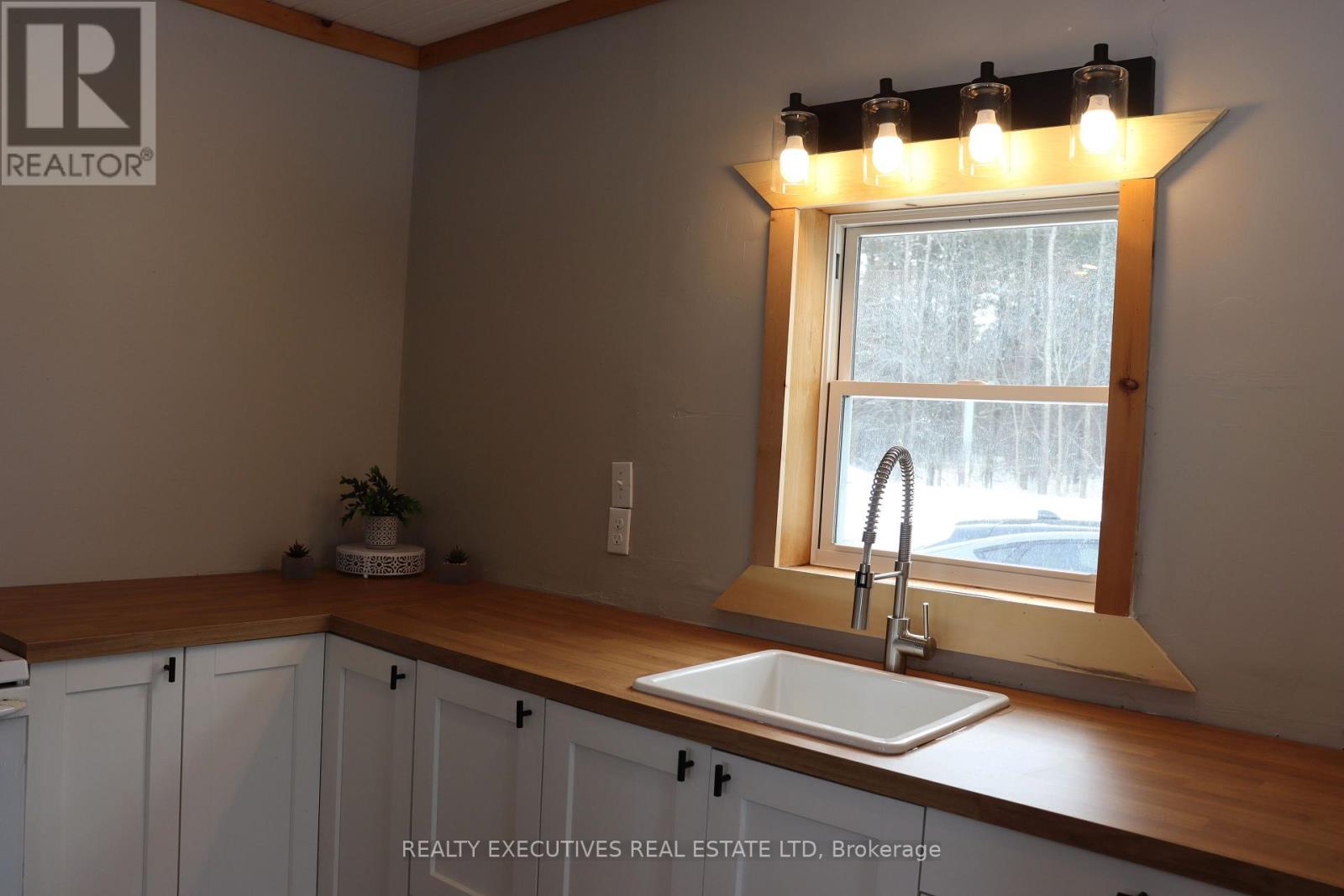 10030 Glen Stewart Road, South Dundas, Ontario  K0E 1C0 - Photo 5 - X12832520