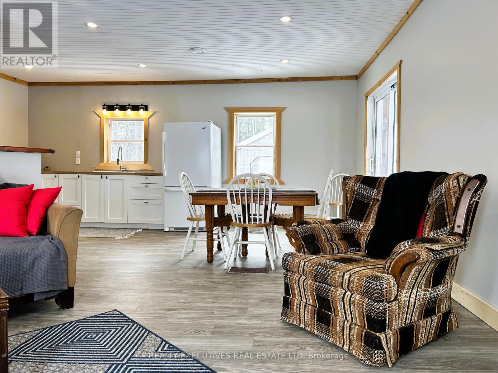 10030 Glen Stewart Road, South Dundas, Ontario  K0E 1C0 - Photo 7 - X12832520