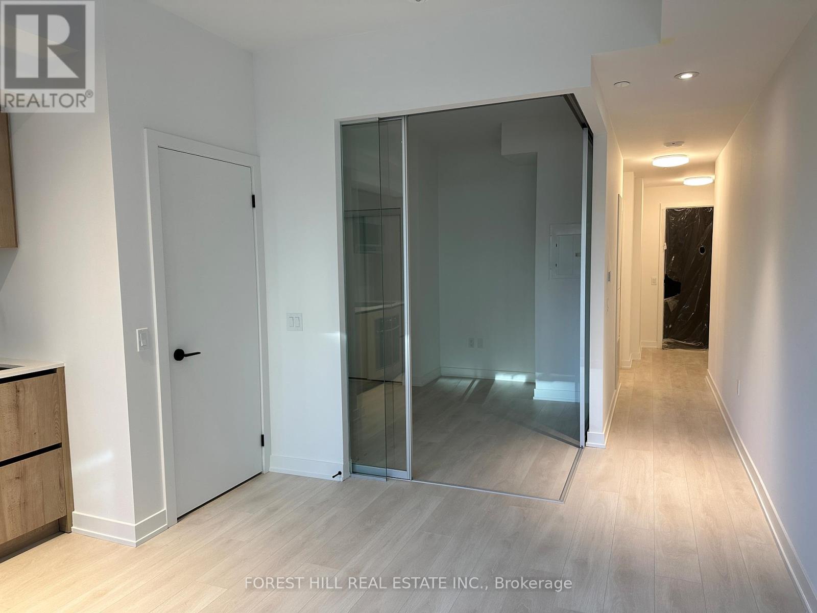 208 - 117 BROADWAY AVENUE Toronto (Mount Pleasant West), ON M4P 1V3