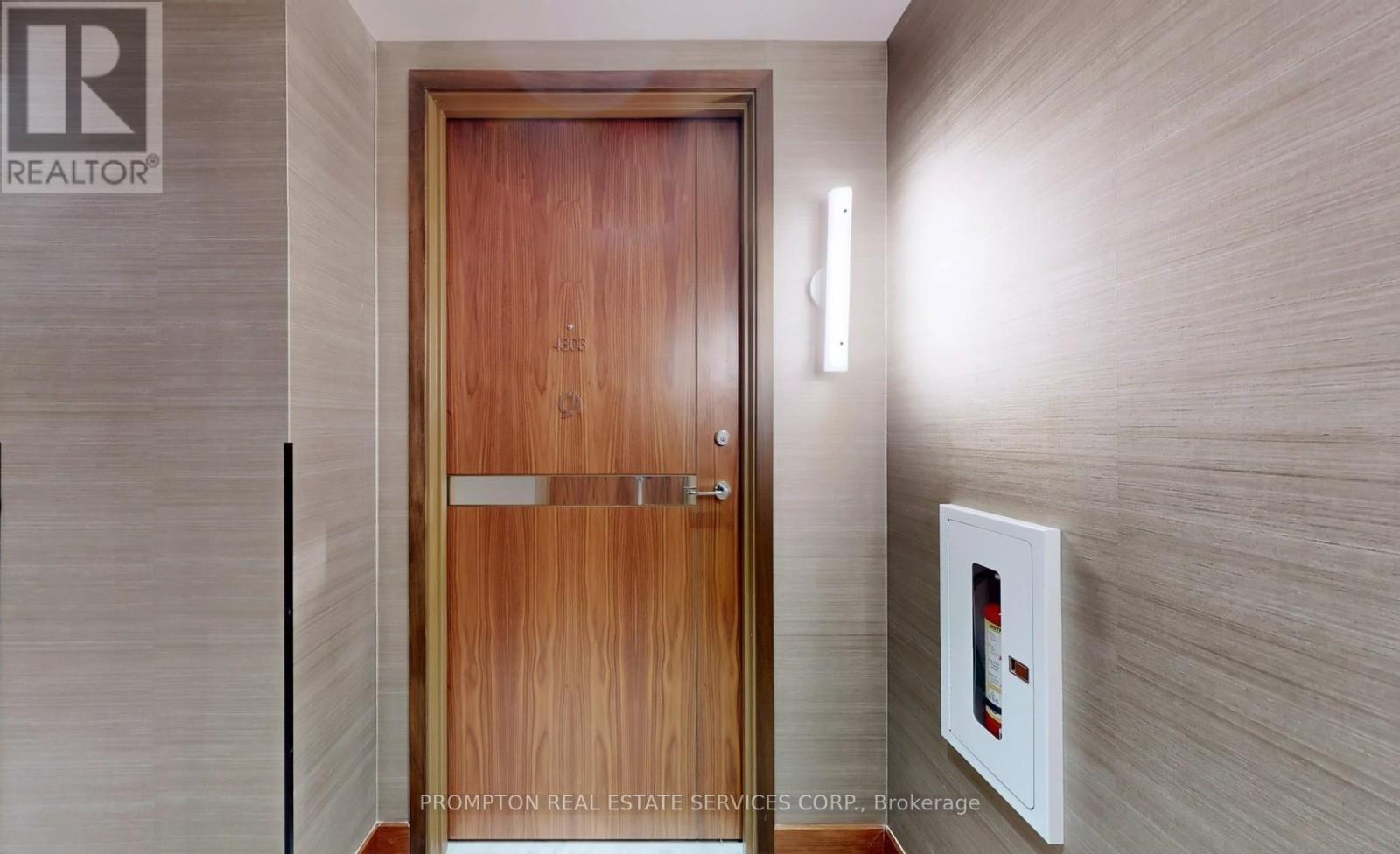 4303 - 1 Concord Cityplace Way, Toronto, Ontario  M5V 0X3 - Photo 11 - C12832534