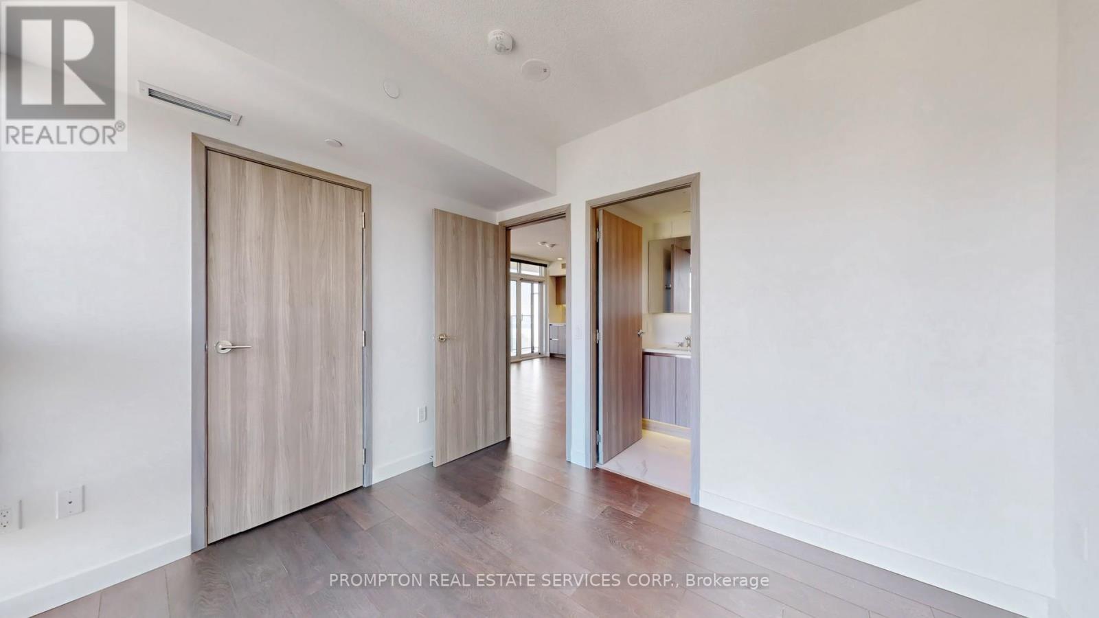 4303 - 1 Concord Cityplace Way, Toronto, Ontario  M5V 0X3 - Photo 20 - C12832534