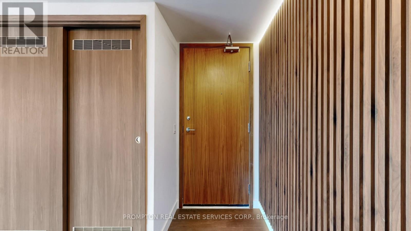 4303 - 1 Concord Cityplace Way, Toronto, Ontario  M5V 0X3 - Photo 27 - C12832534