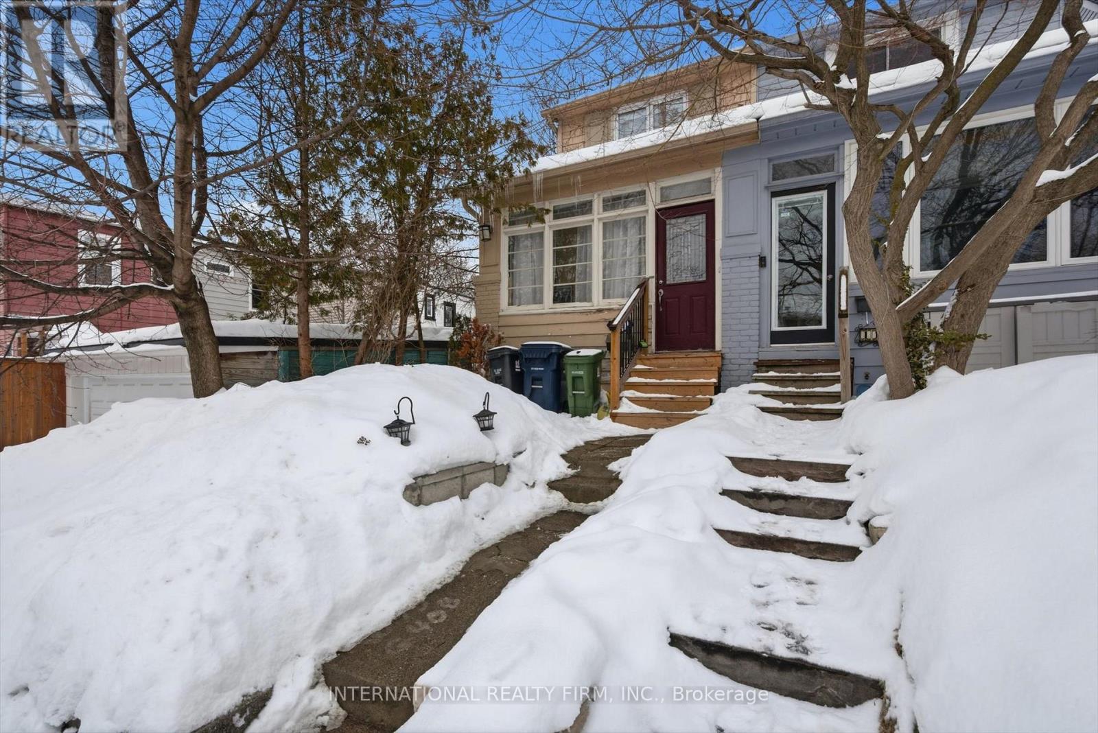 116 Merrill Avenue E, Toronto, Ontario  M4C 1C9 - Photo 2 - E12832504