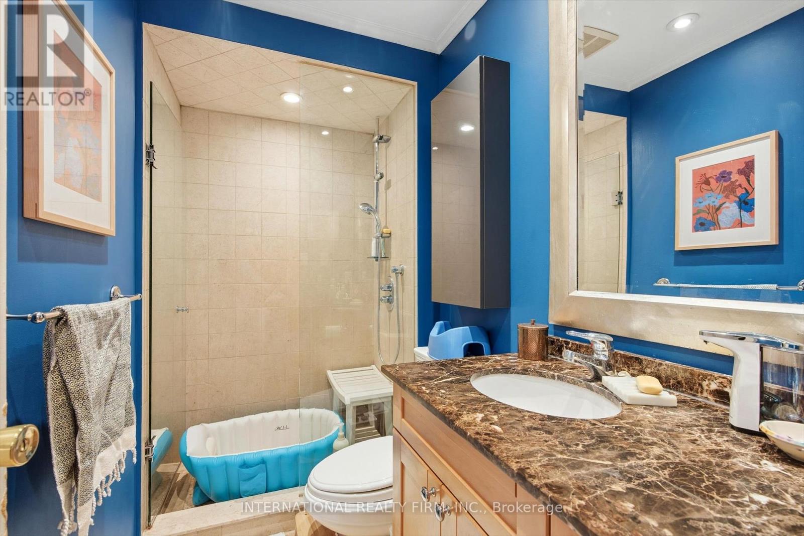 116 Merrill Avenue E, Toronto, Ontario  M4C 1C9 - Photo 21 - E12832504