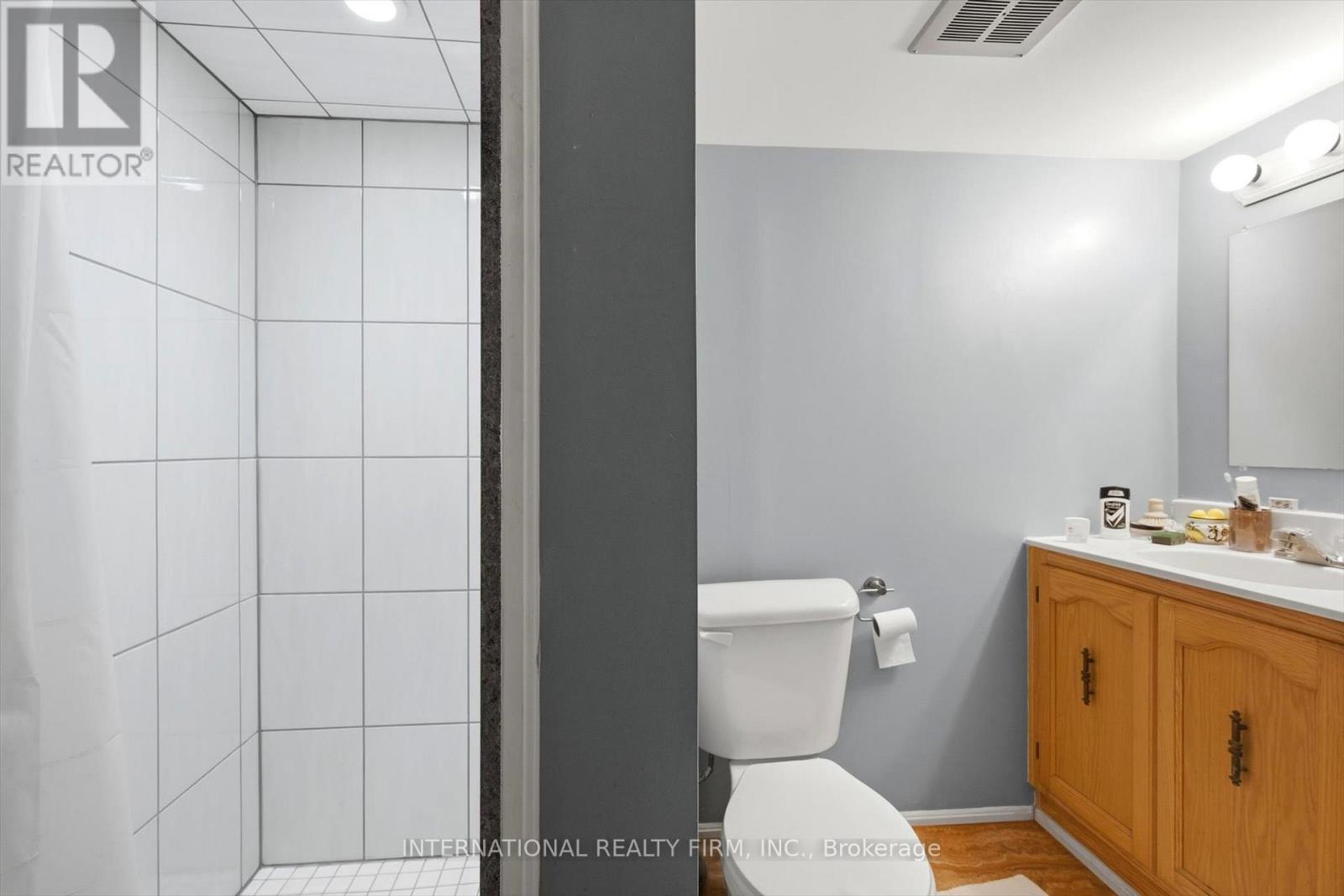 116 Merrill Avenue E, Toronto, Ontario  M4C 1C9 - Photo 27 - E12832504