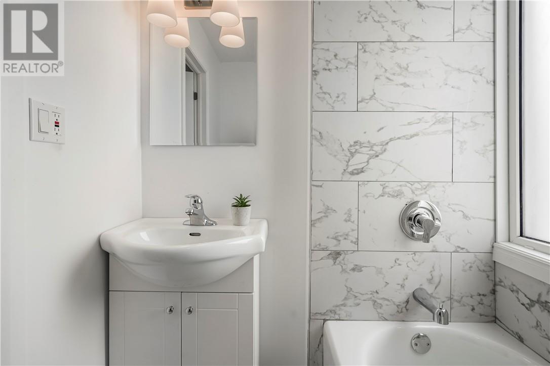 308 Higway 540, Little Current, Ontario  P0P 1K0 - Photo 19 - 2126624