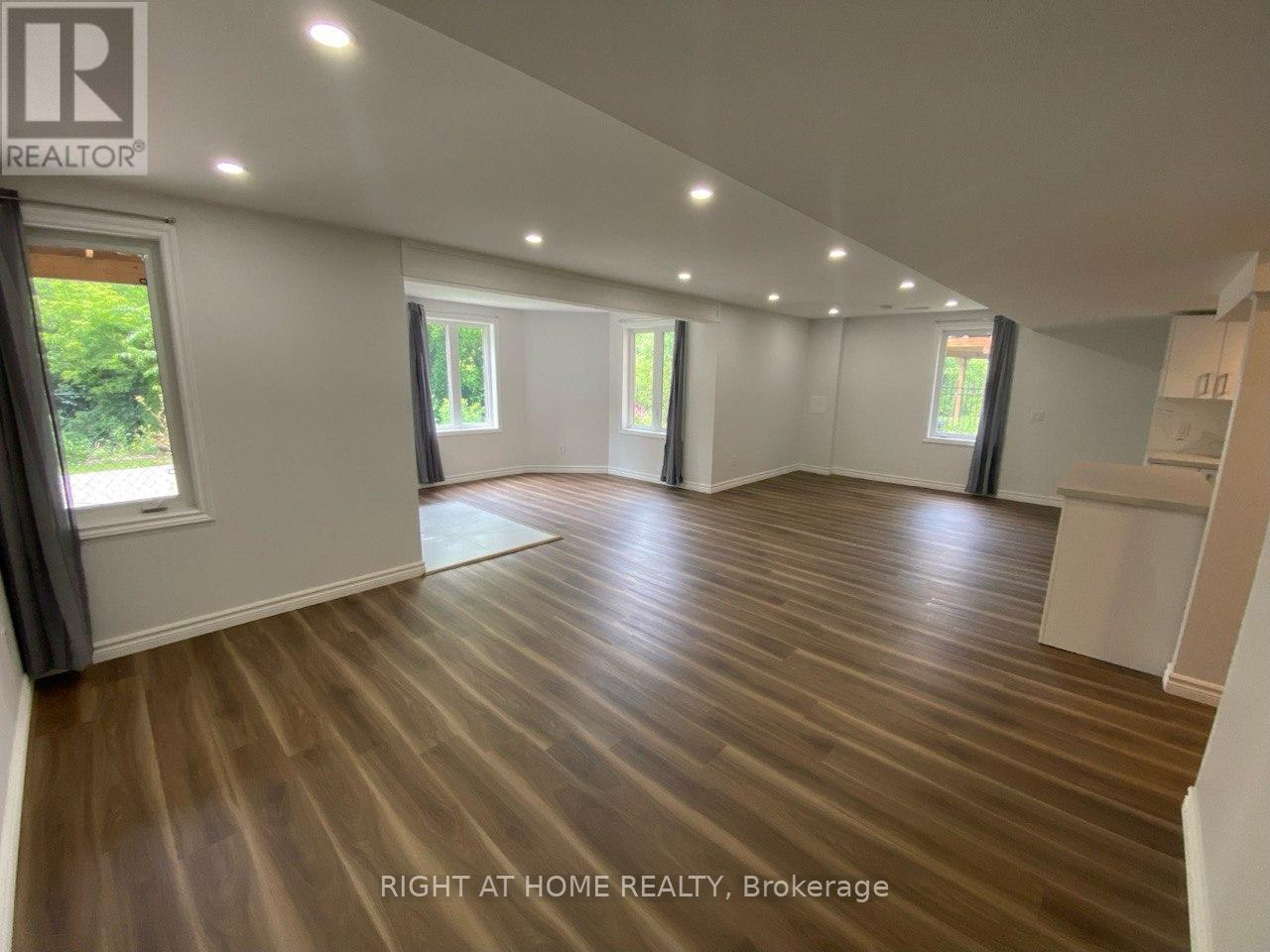 6 Pheasant ( Basement) Drive, Richmond Hill, Ontario  L4E 3S9 - Photo 4 - N12832502