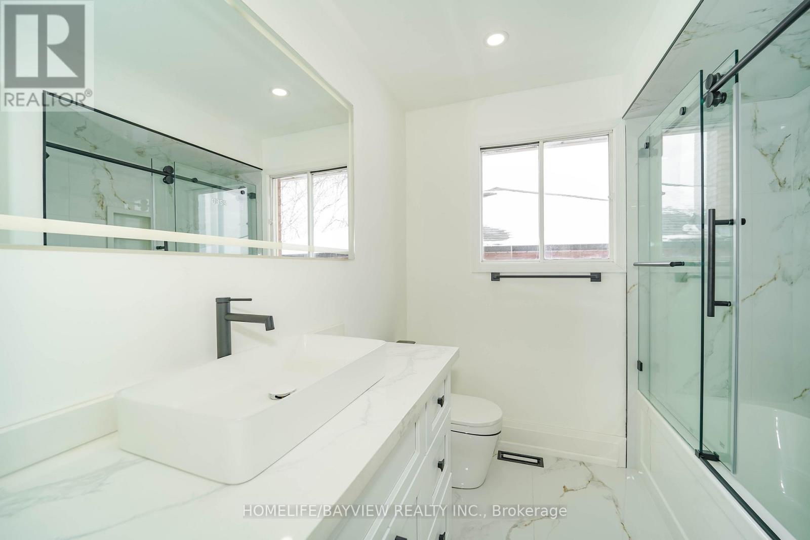 39 Shaftsbury Avenue, Richmond Hill, Ontario  L4C 9K3 - Photo 16 - N12832538