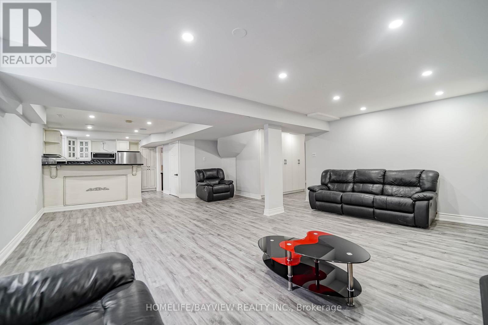 39 Shaftsbury Avenue, Richmond Hill, Ontario  L4C 9K3 - Photo 29 - N12832538