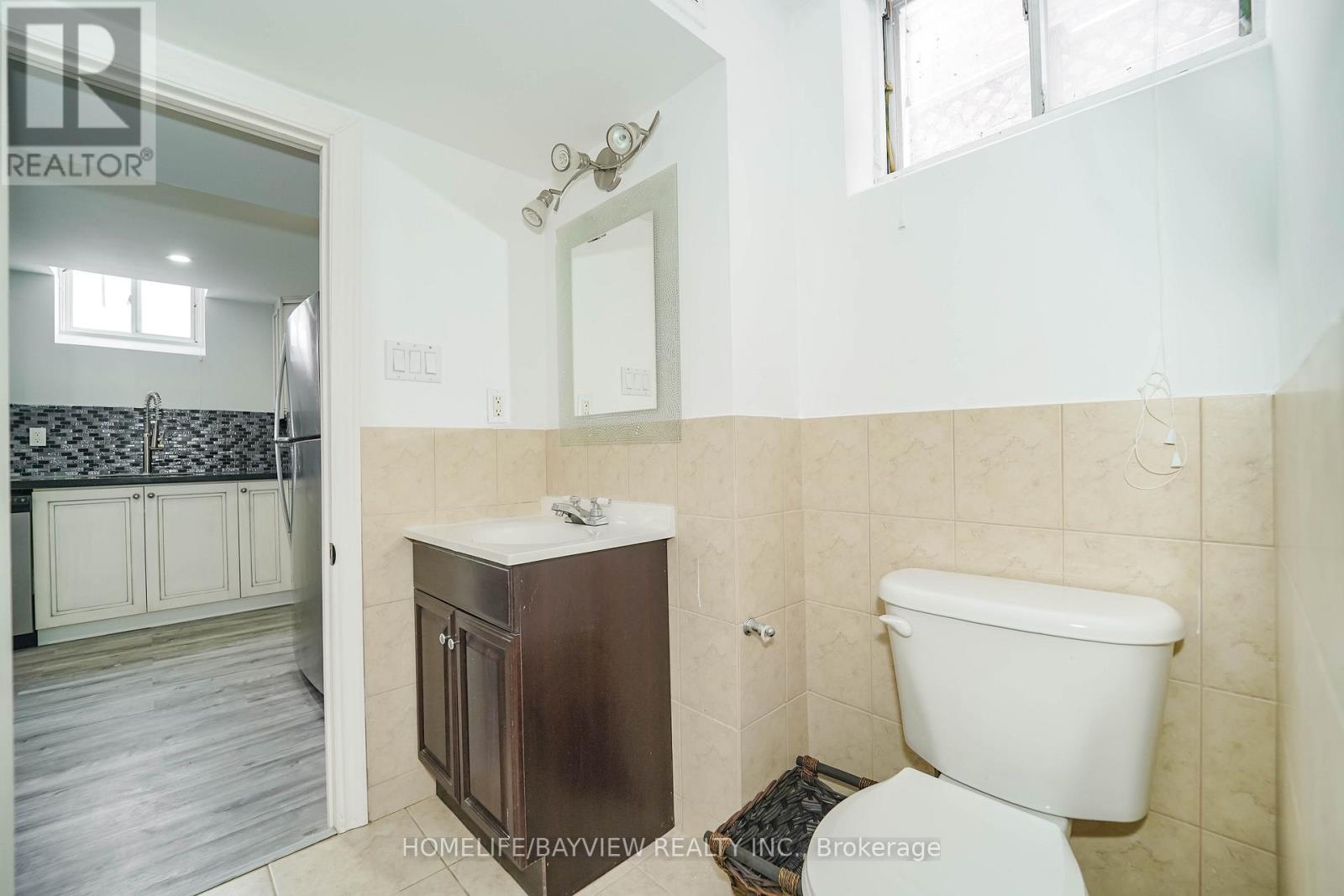 39 Shaftsbury Avenue, Richmond Hill, Ontario  L4C 9K3 - Photo 31 - N12832538