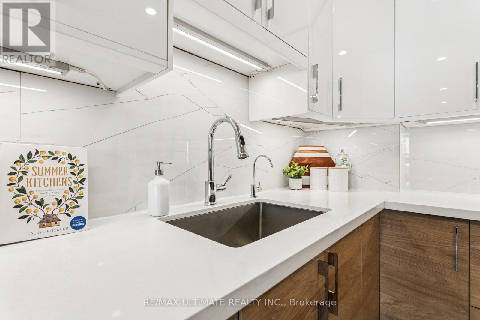 506 - 346 The West Mall, Toronto, Ontario  M9C 1E5 - Photo 15 - W12832556