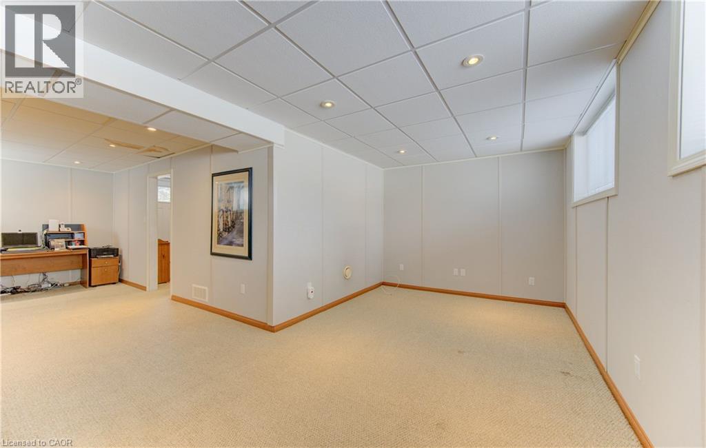 583 Rustic Drive, Waterloo, Ontario  N2K 2A7 - Photo 32 - 40807661