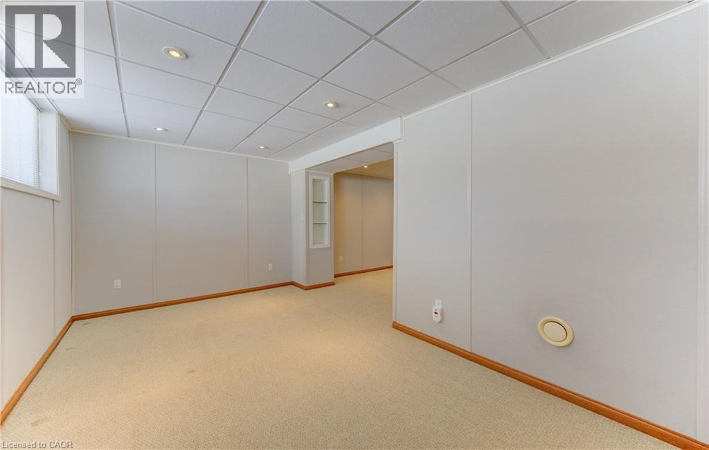 583 Rustic Drive, Waterloo, Ontario  N2K 2A7 - Photo 33 - 40807661