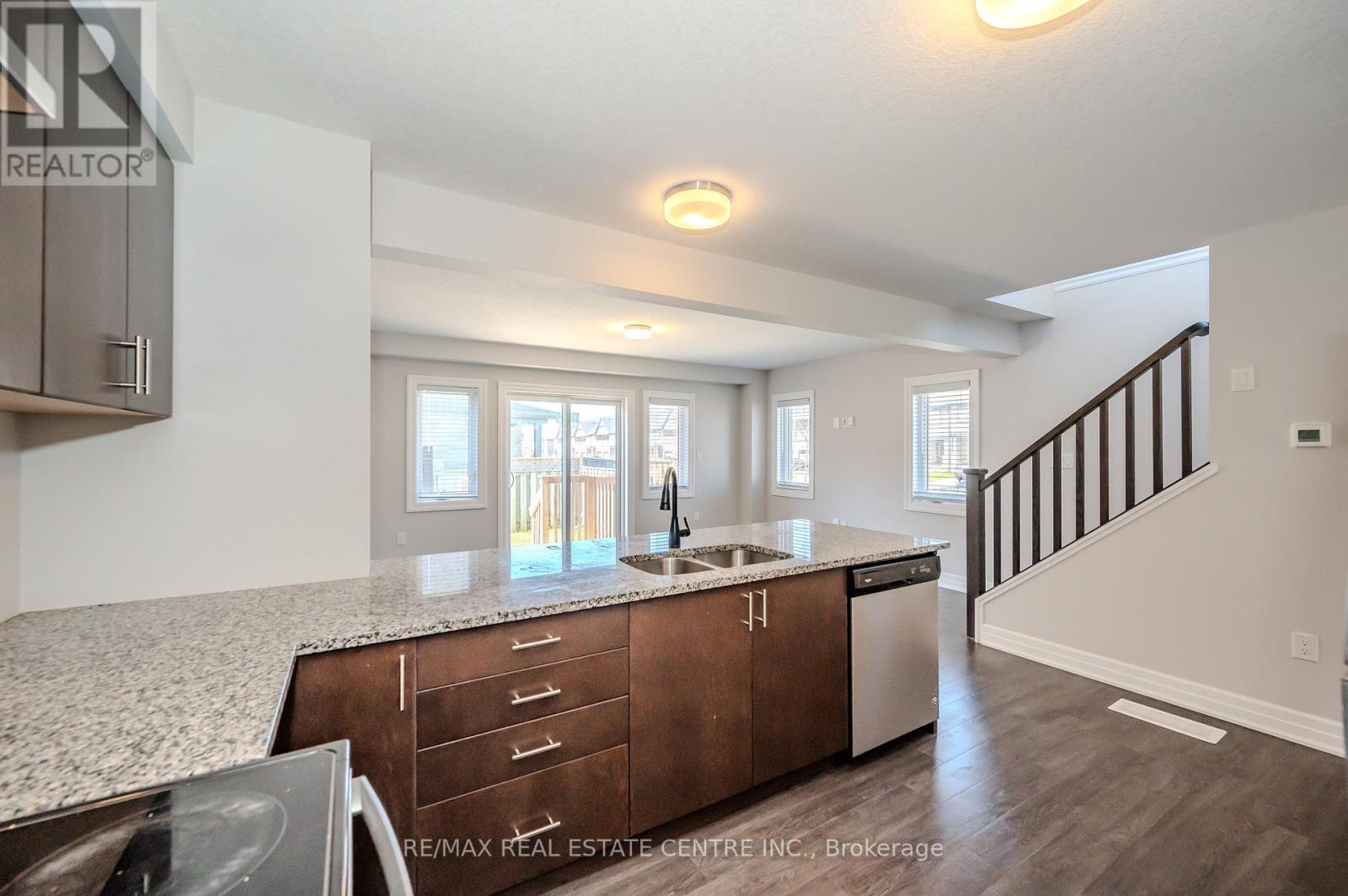 97 Nieson Street, Cambridge, Ontario  N1R 0B9 - Photo 11 - X12832514