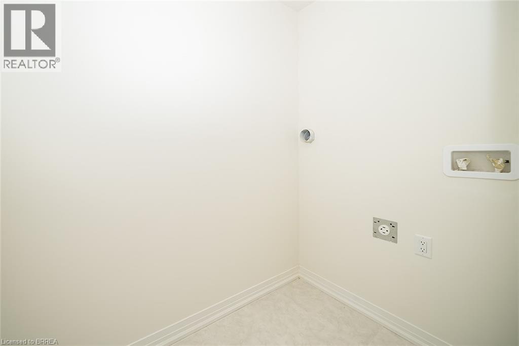 20 Dennis Avenue, Brantford, Ontario  N3V 0C1 - Photo 16 - 40807902