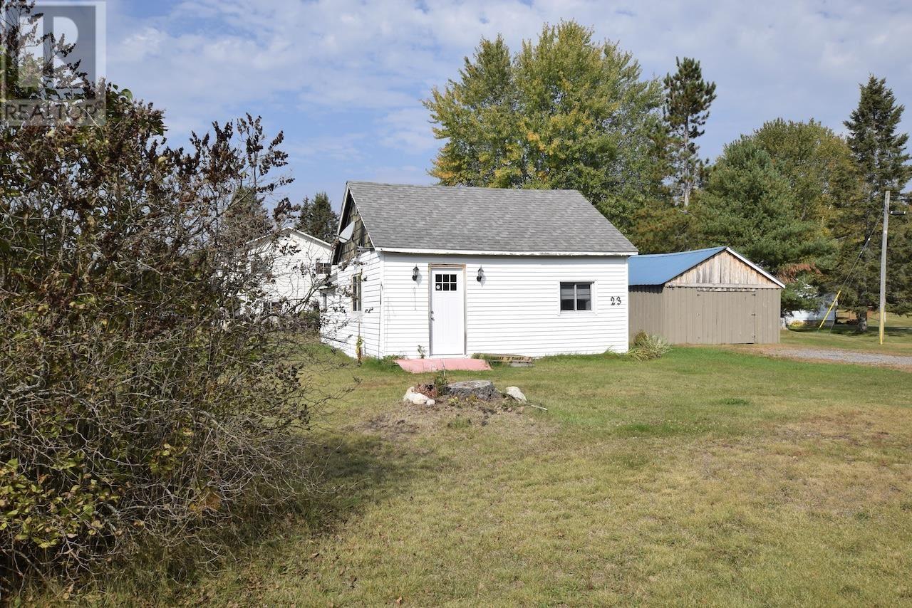 23 Main St, Iron Bridge, Ontario  P0R 1H0 - Photo 4 - SM253343