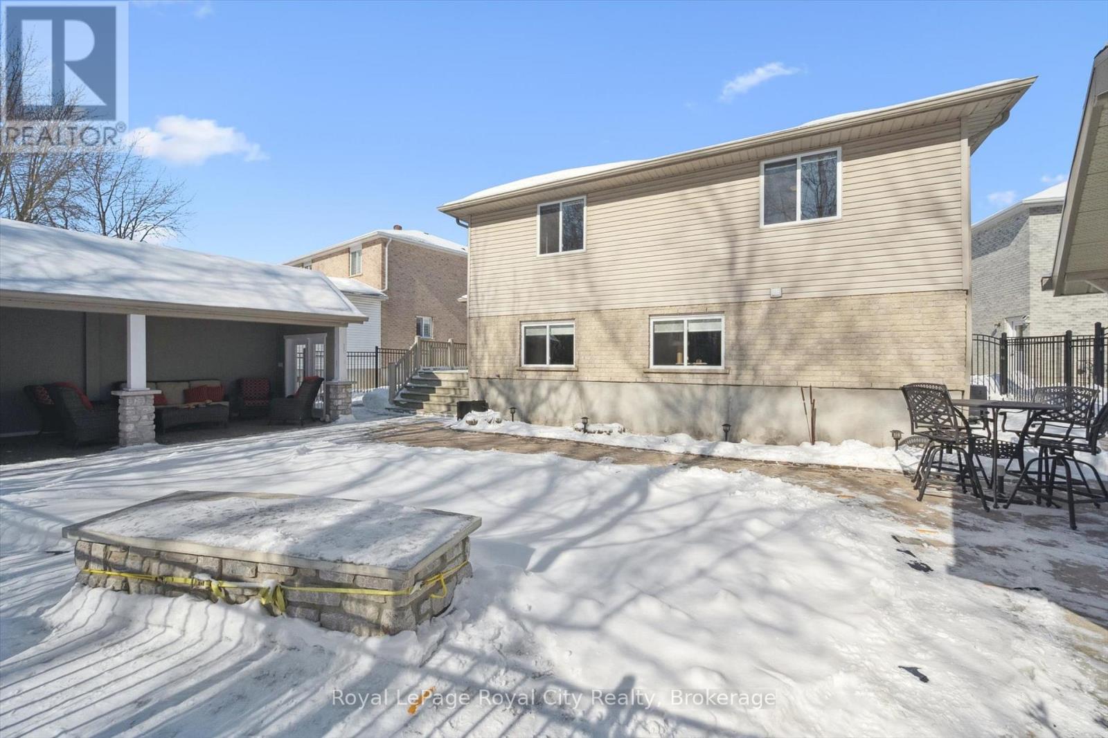 734 Willow Road, Guelph, Ontario  N1K 1Z1 - Photo 36 - X12832632