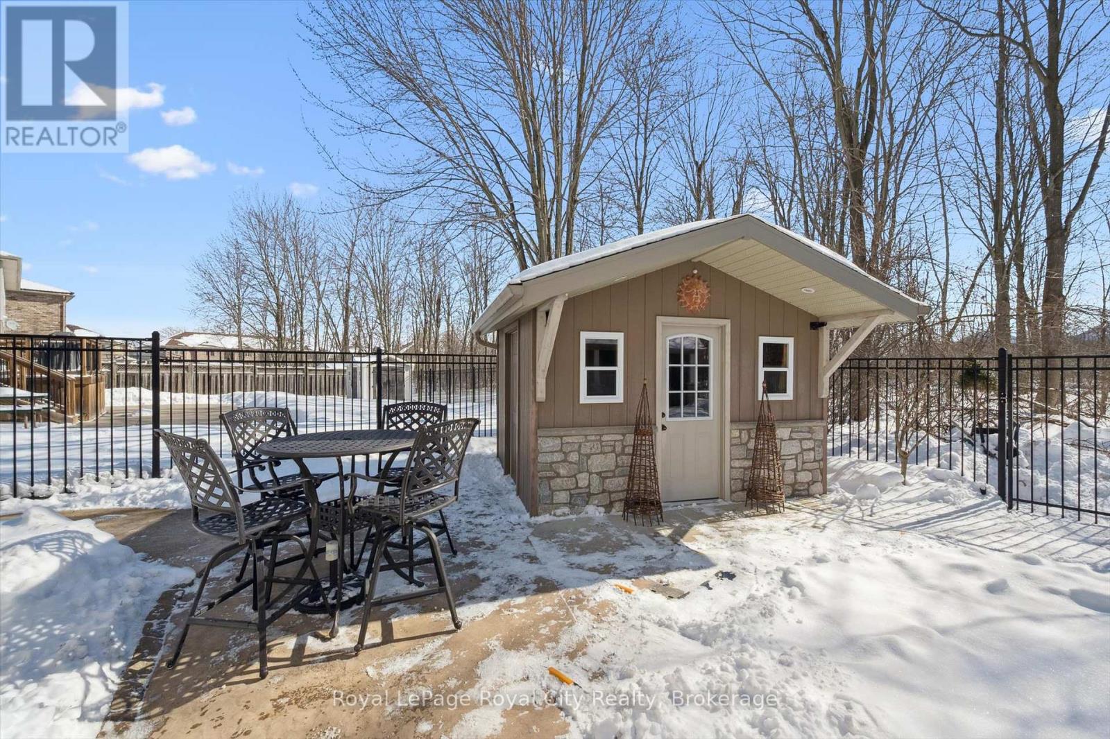 734 Willow Road, Guelph, Ontario  N1K 1Z1 - Photo 38 - X12832632