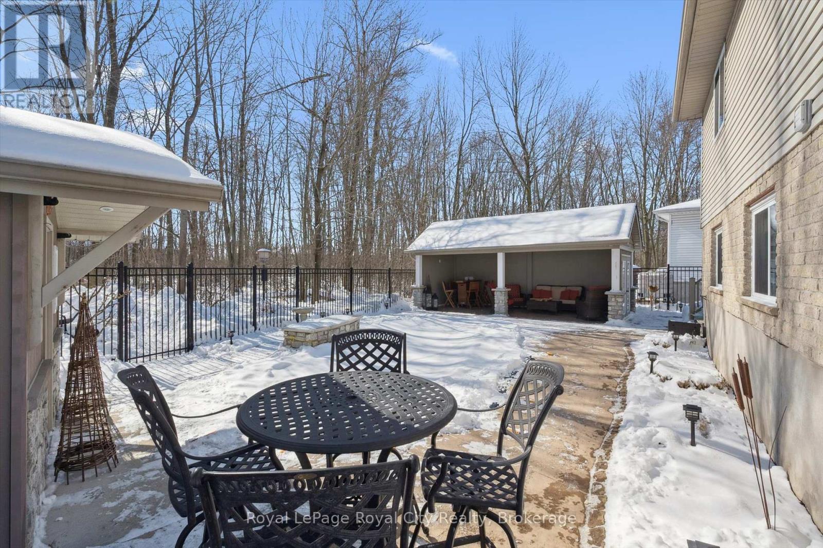 734 Willow Road, Guelph, Ontario  N1K 1Z1 - Photo 40 - X12832632