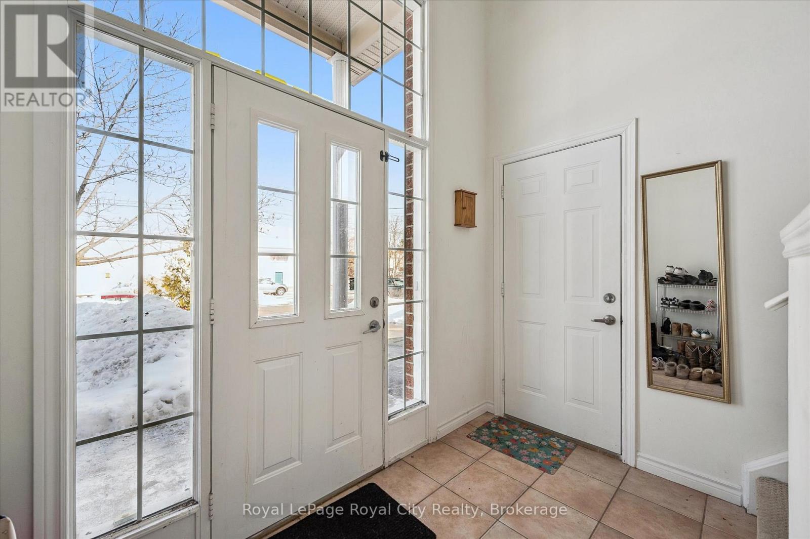 51 Johnston Street, Guelph, Ontario  N1E 5T5 - Photo 2 - X12832642