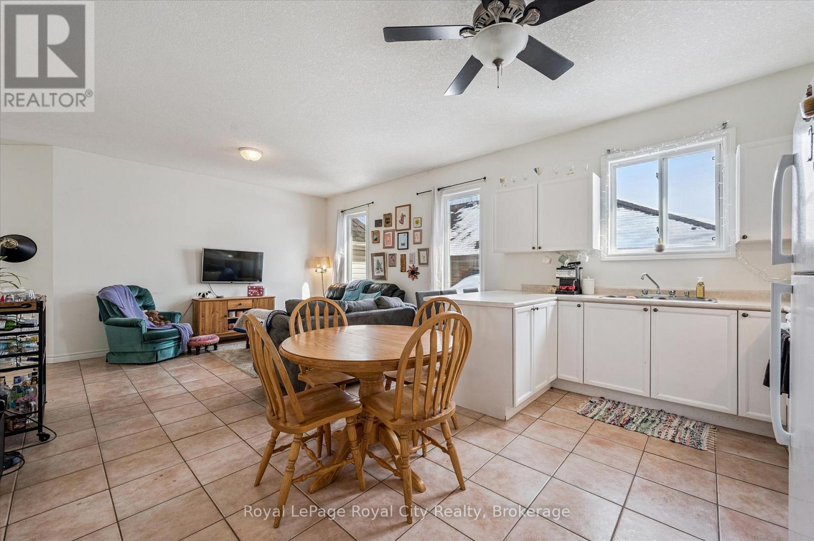 51 Johnston Street, Guelph, Ontario  N1E 5T5 - Photo 9 - X12832642