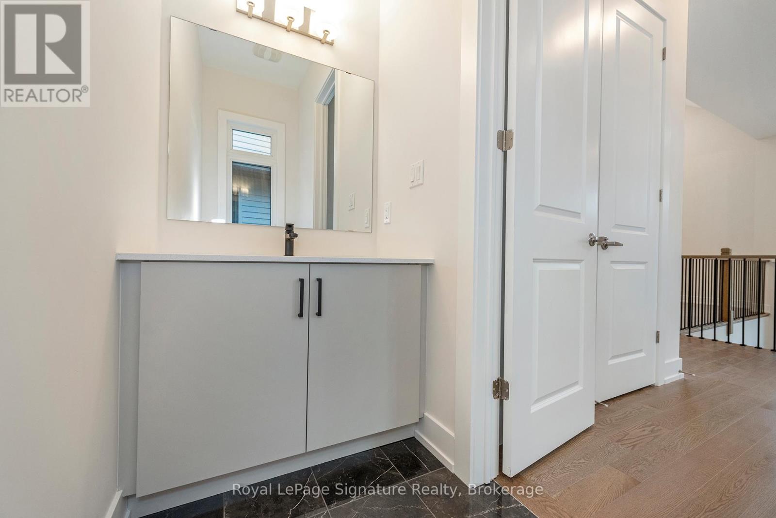 124 Dorothy Drive, Blue Mountains, Ontario  N0H 1J0 - Photo 4 - X12832674