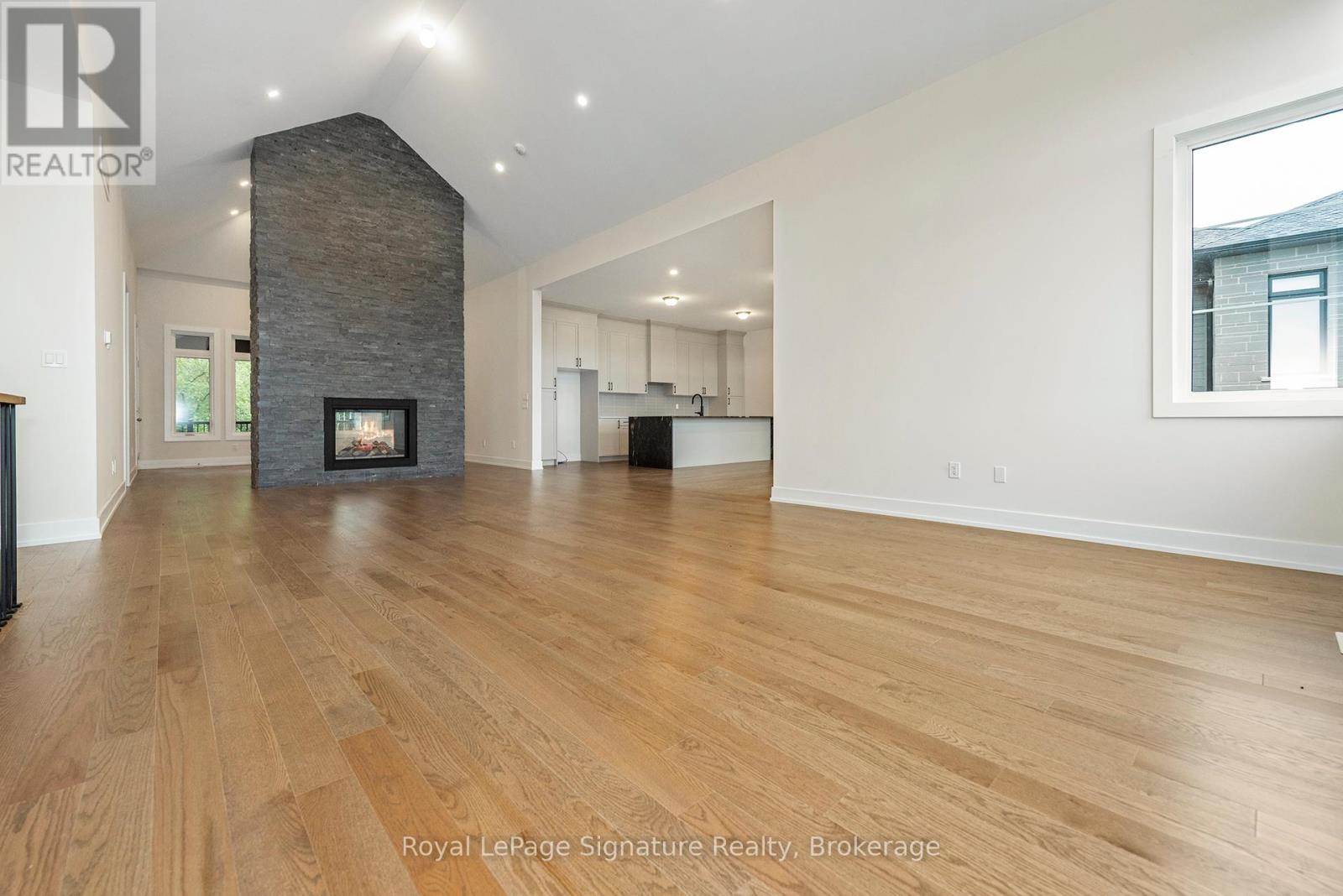 124 Dorothy Drive, Blue Mountains, Ontario  N0H 1J0 - Photo 6 - X12832674