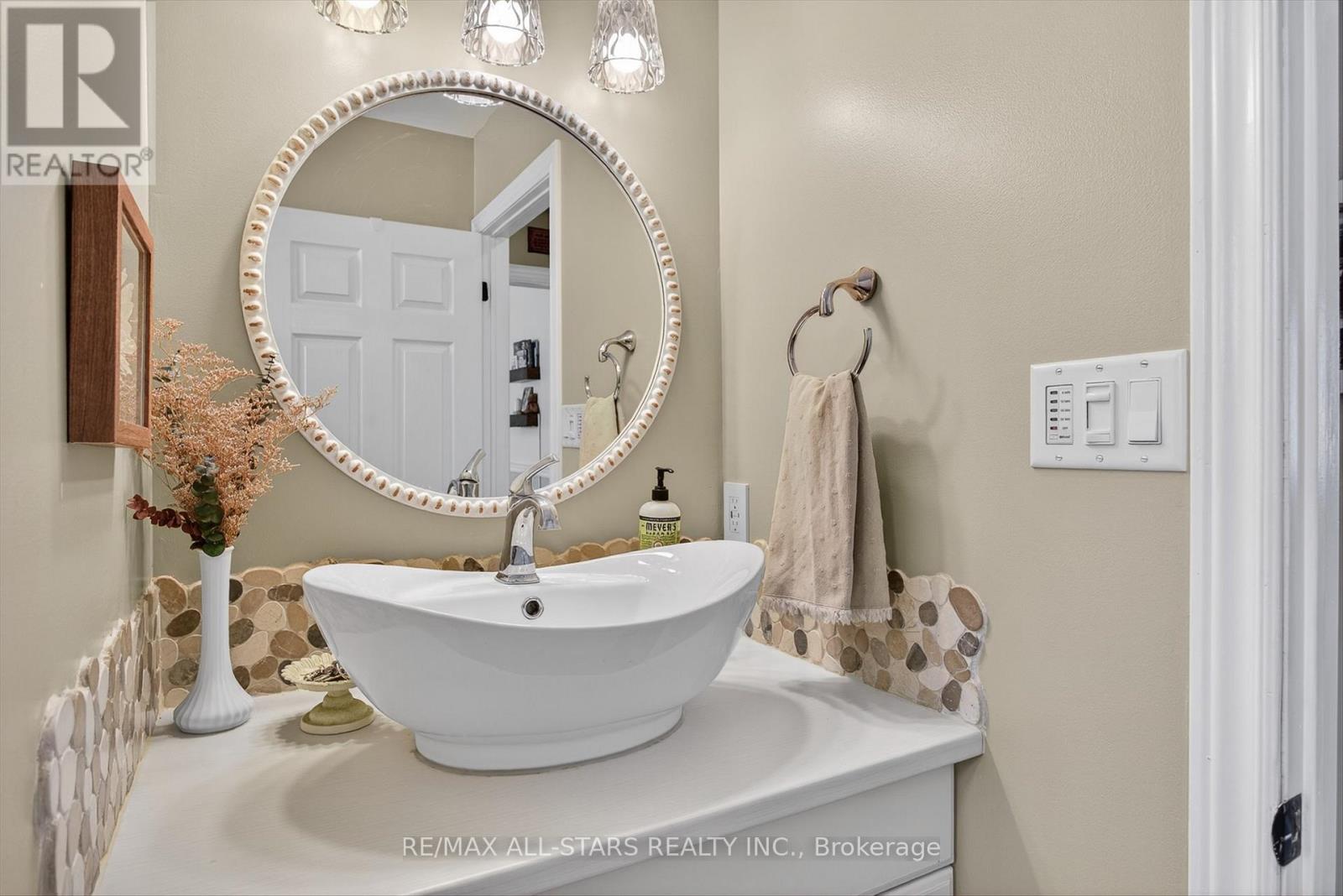 1636 Kirkfield Road, Kawartha Lakes, Ontario  K0M 2B0 - Photo 20 - X12832610