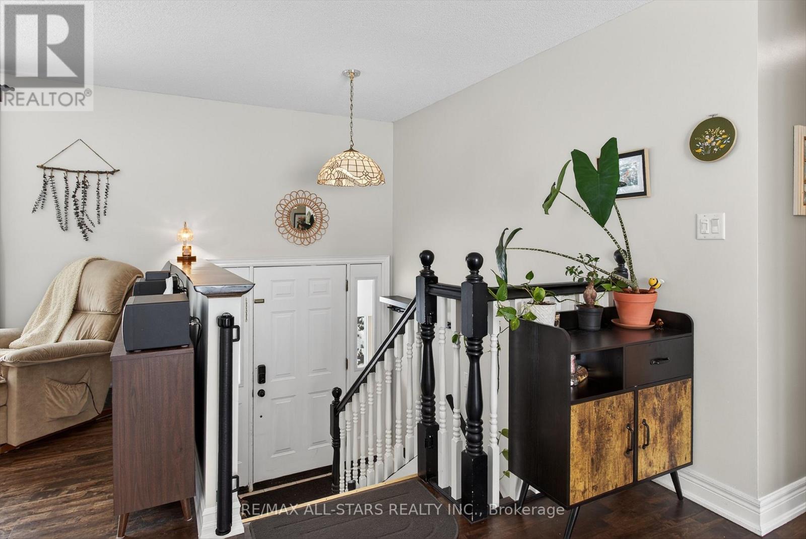 1636 Kirkfield Road, Kawartha Lakes, Ontario  K0M 2B0 - Photo 4 - X12832610