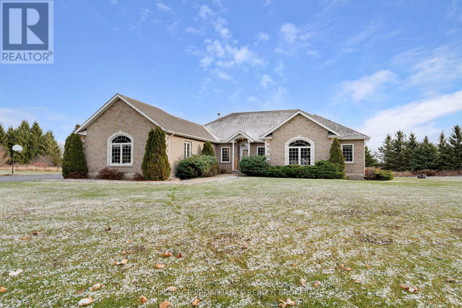 61 Conner Drive, Gananoque, Ontario K7G 2V4 - Photo 3 - X12832620