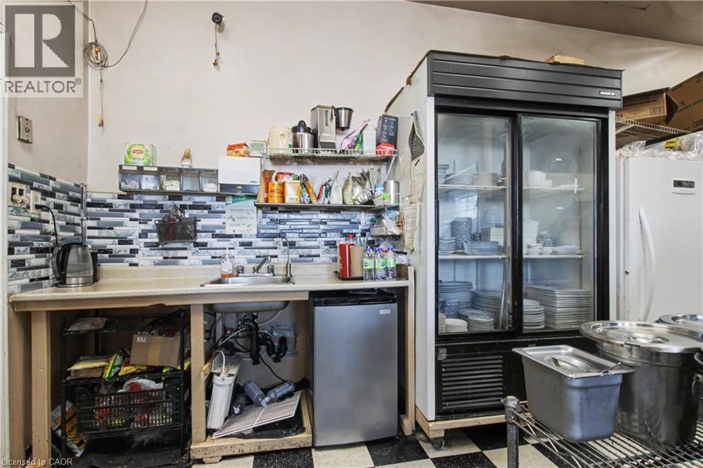 826 Queenston Road Unit# 1, Hamilton, Ontario  L8G 4A8 - Photo 22 - 40808391