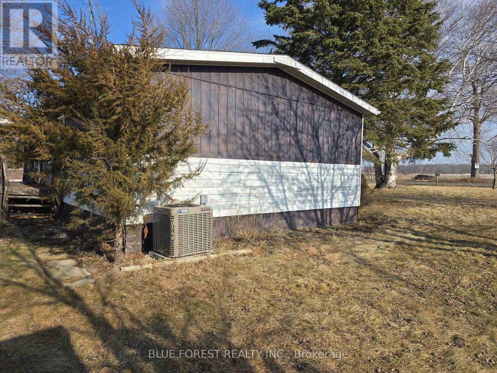 13991 Selton Line, Chatham-Kent, Ontario  N0P 2K0 - Photo 11 - X12832602