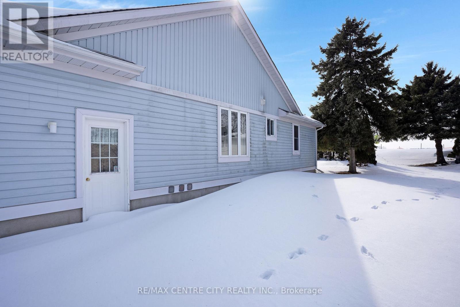 89 - 9 Lakefield Court, Wilmot, Ontario  N3A 3P4 - Photo 40 - X12832616