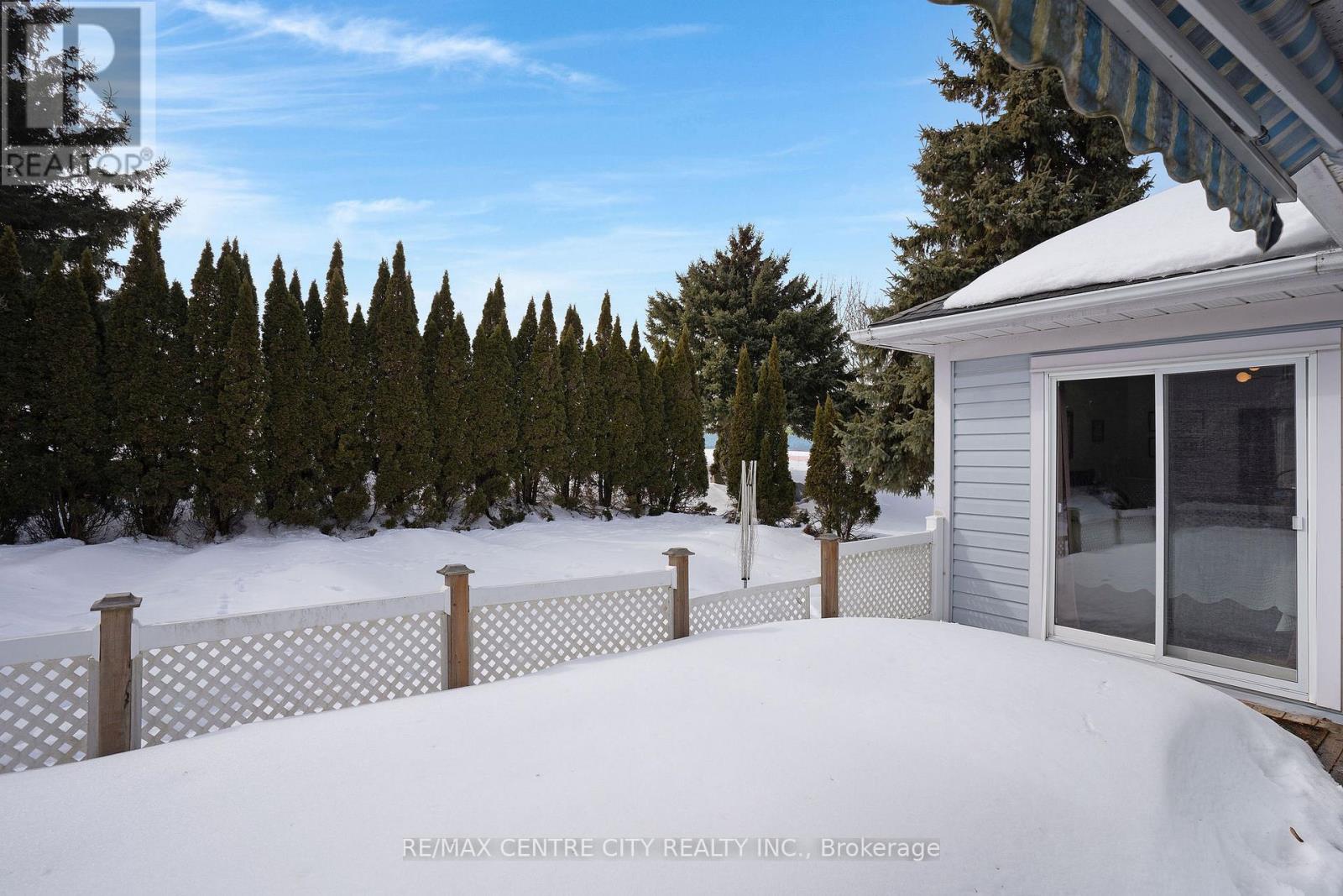 89 - 9 Lakefield Court, Wilmot, Ontario  N3A 3P4 - Photo 47 - X12832616