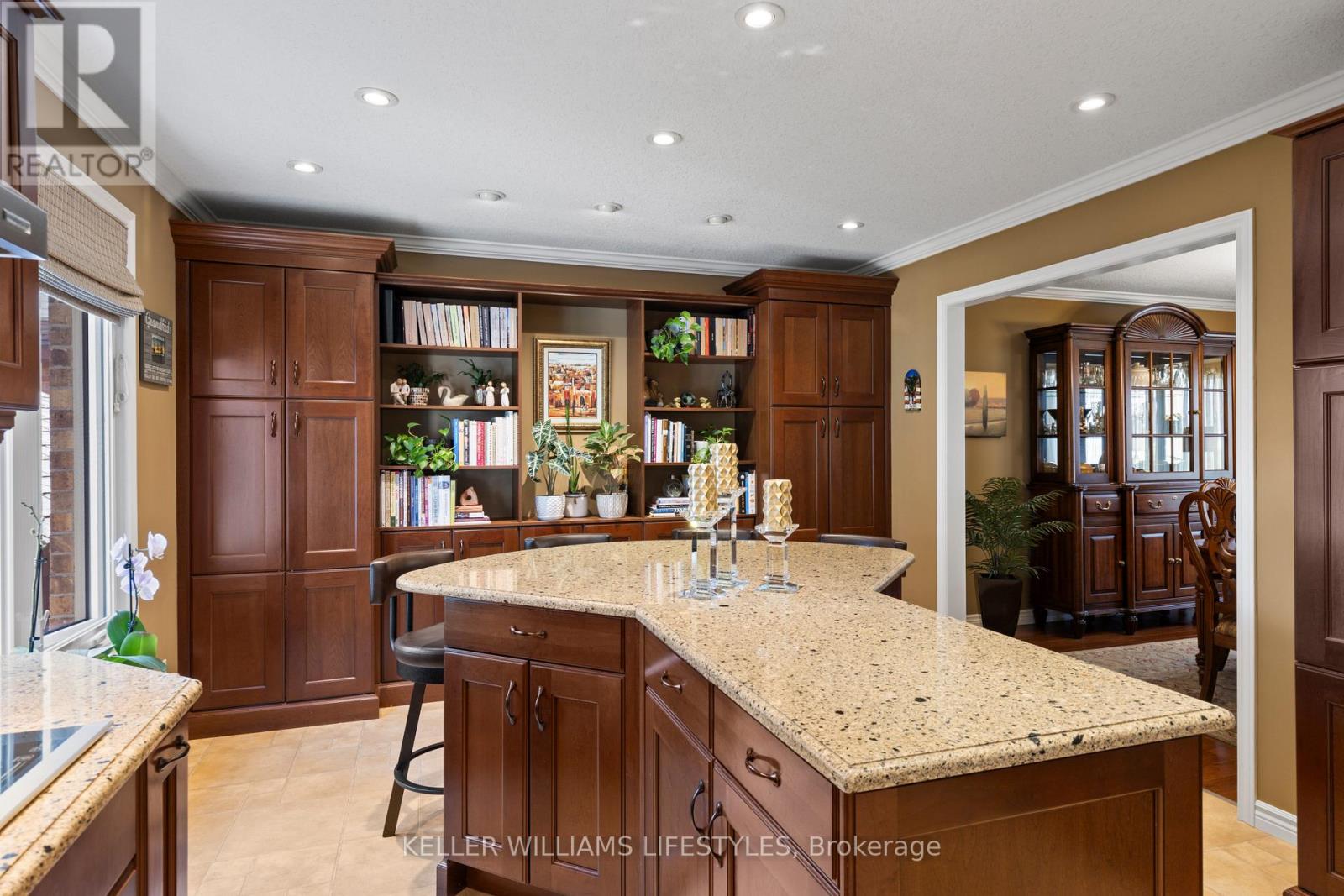 114 Monte Vista Crescent, London South, Ontario  N6J 4P3 - Photo 7 - X12832648