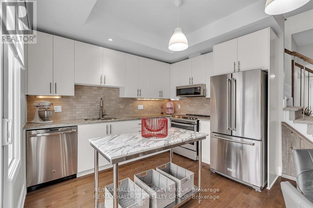 D - 124 Guigues Avenue, Ottawa, Ontario  K1N 5H7 - Photo 17 - X12832574