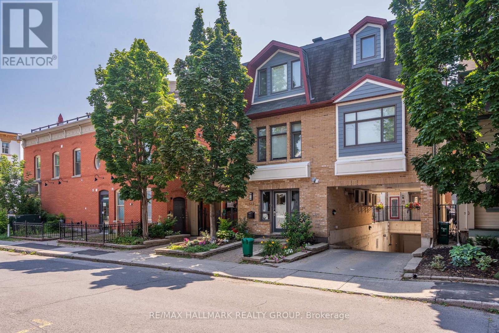 D - 124 Guigues Avenue, Ottawa, Ontario  K1N 5H7 - Photo 2 - X12832574