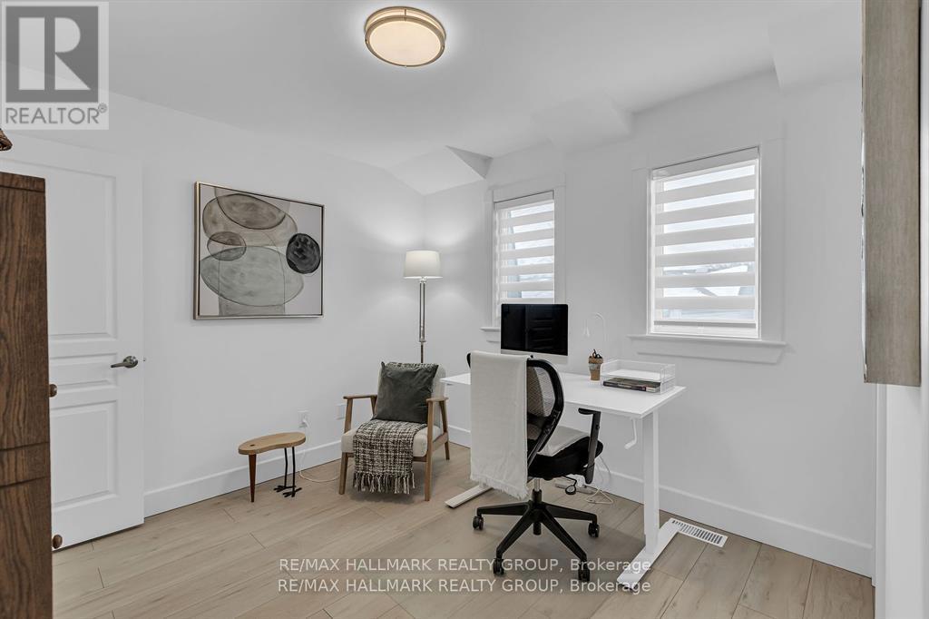 D - 124 Guigues Avenue, Ottawa, Ontario  K1N 5H7 - Photo 33 - X12832574