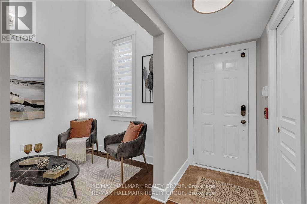 D - 124 Guigues Avenue, Ottawa, Ontario  K1N 5H7 - Photo 5 - X12832574