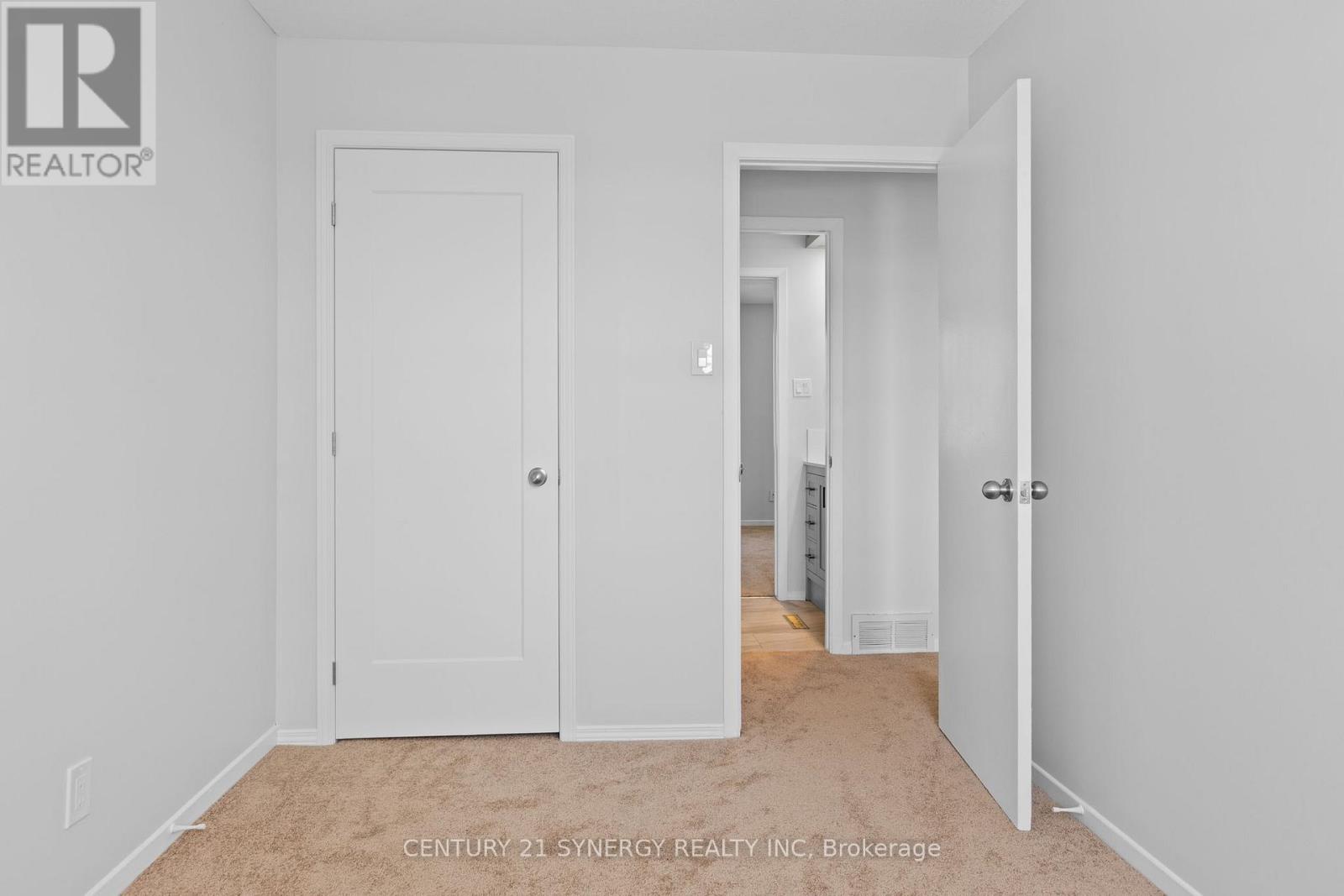 22 - 1963 Fairglen Mews, Ottawa, Ontario  K1B 5A5 - Photo 27 - X12832582