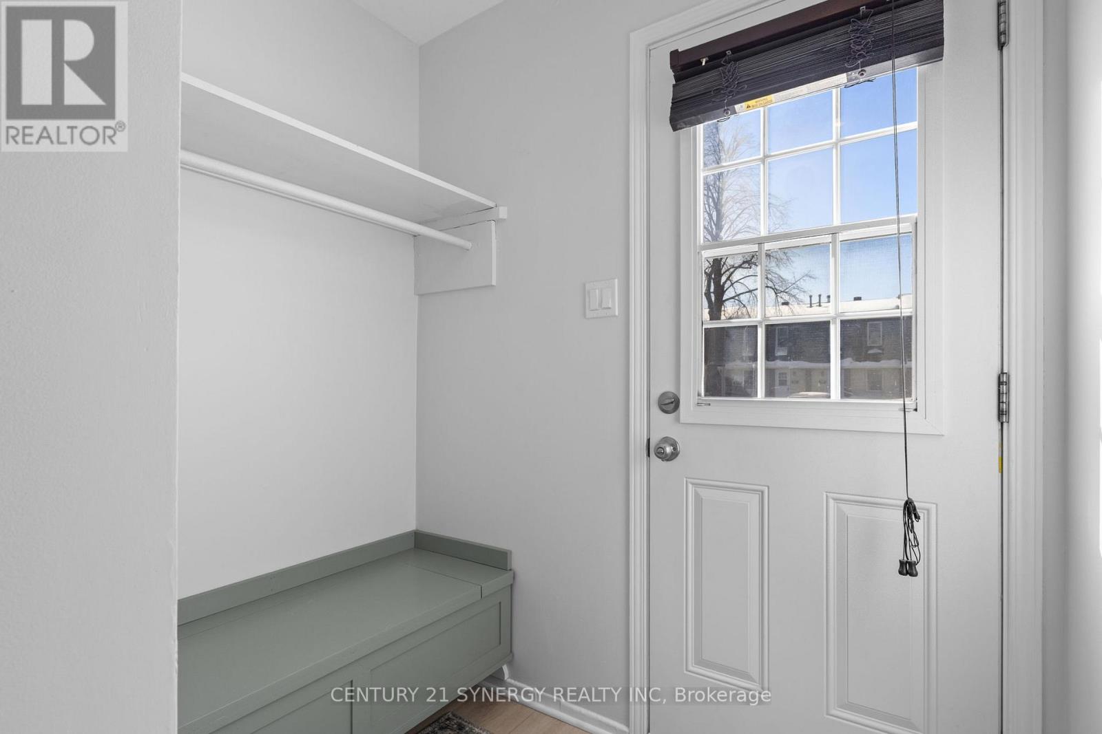 22 - 1963 Fairglen Mews, Ottawa, Ontario  K1B 5A5 - Photo 3 - X12832582