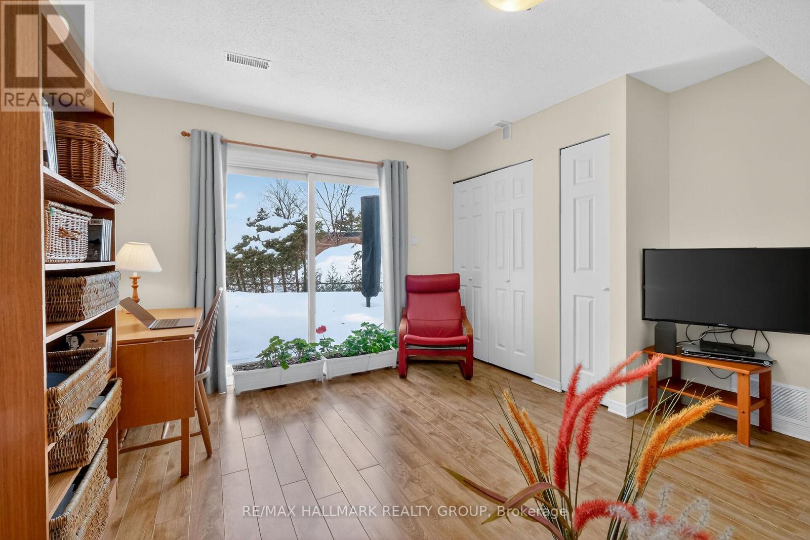 9 Forsyth Lane, Ottawa, Ontario  K2H 9H1 - Photo 10 - X12832612